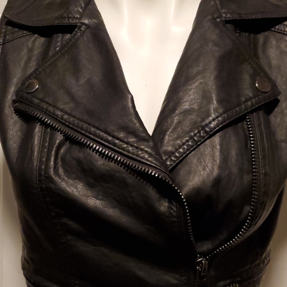 American Rag Black Vegan Leather Vest - Small - Picture 3 of 6